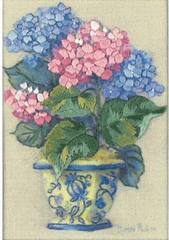 Dimensions Colorful Hydrangea Crewel Embroidery Kit #16051 5" x 5"
